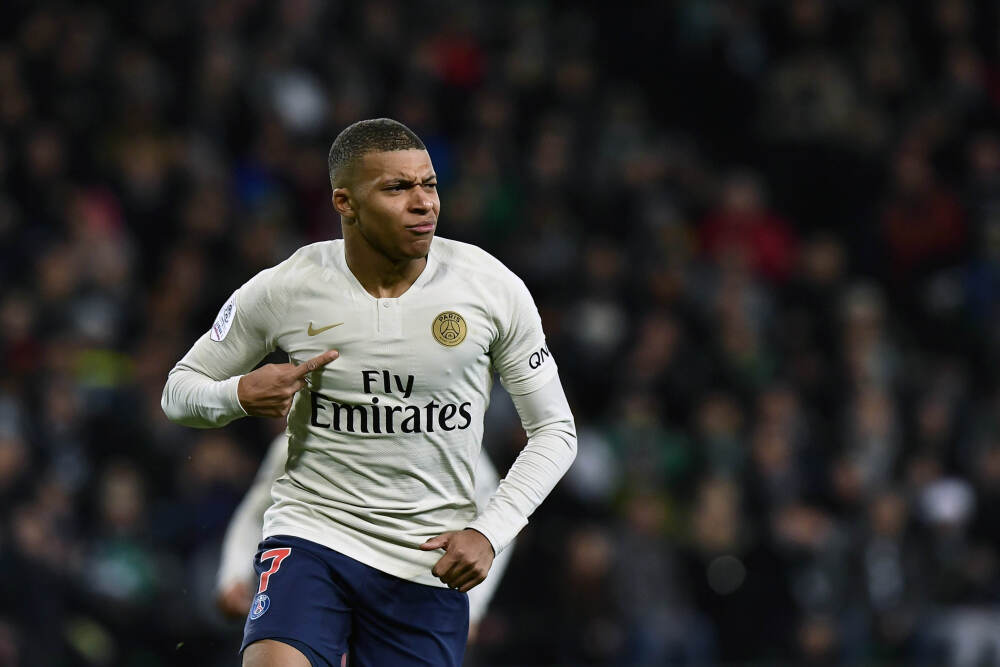 推动中医药发展，香港迈出关键一步